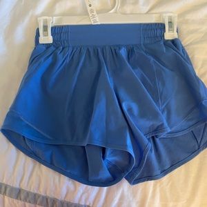size 2 lulu shorts, beautiful color. never worn. blue nile